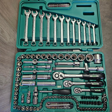 Honiton 111 pc 1/4" & 3/8" & 1/2' Dr. Honidriver Socket set